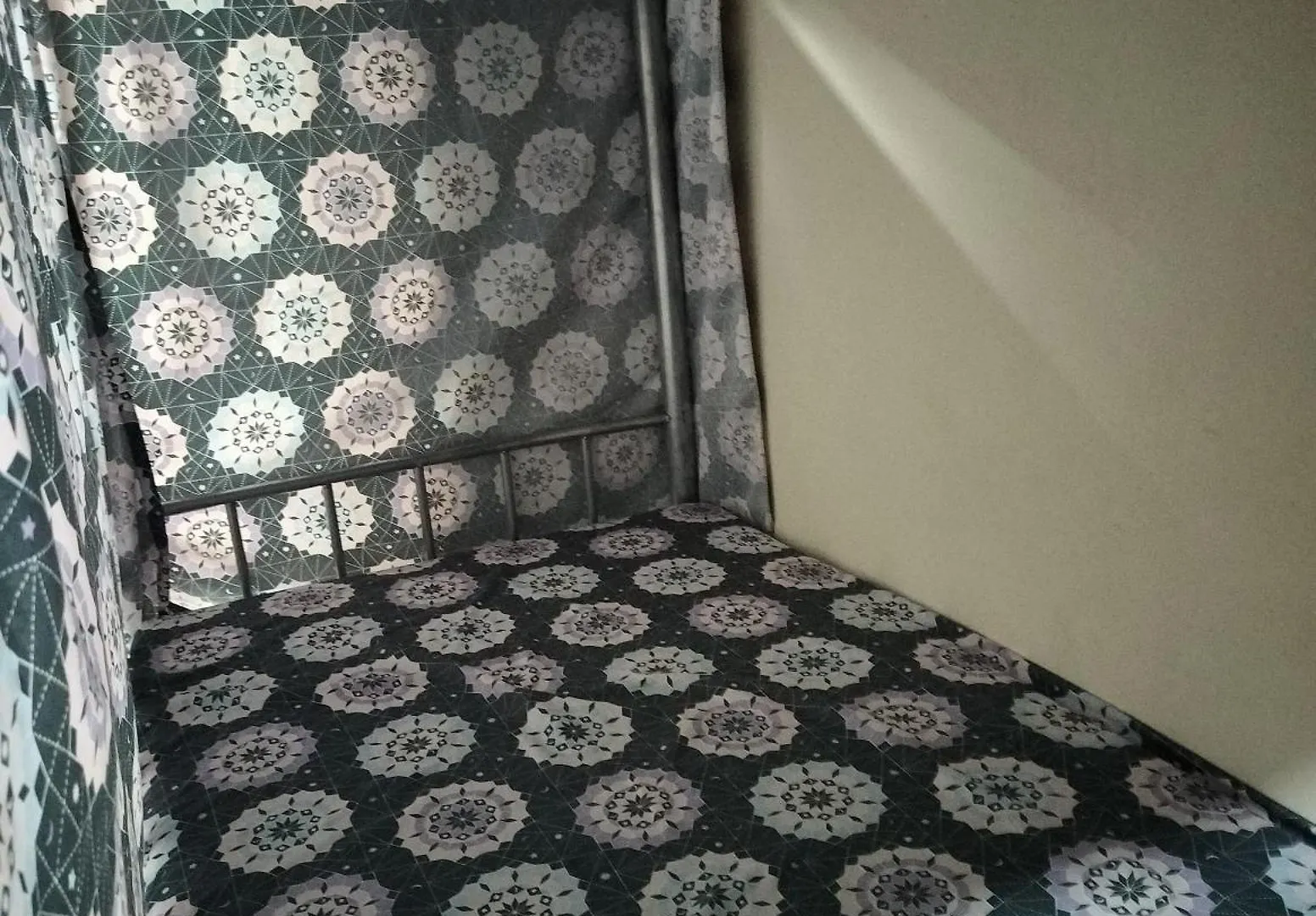Rovers Boys Hostel Dubai Near Gold Souq Metro